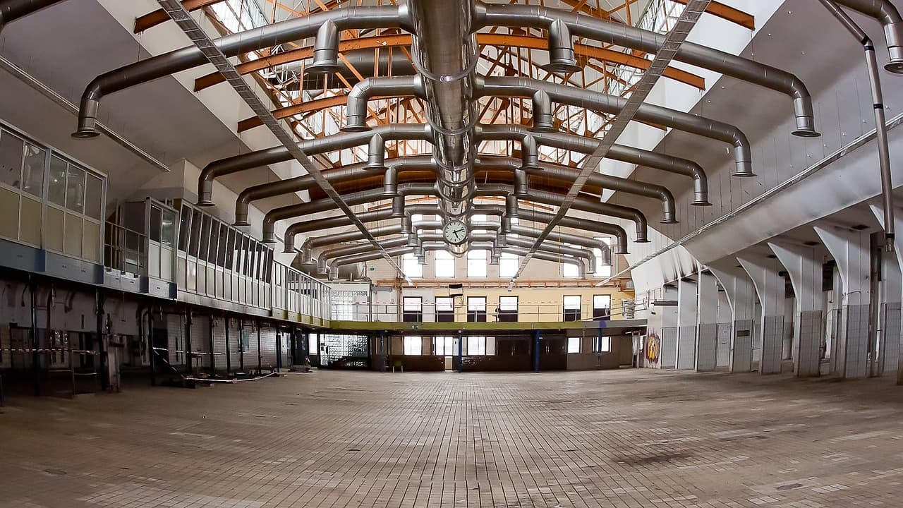 Cleaning a 3,000 m² Production Facility After Construction — Cracow Case Study