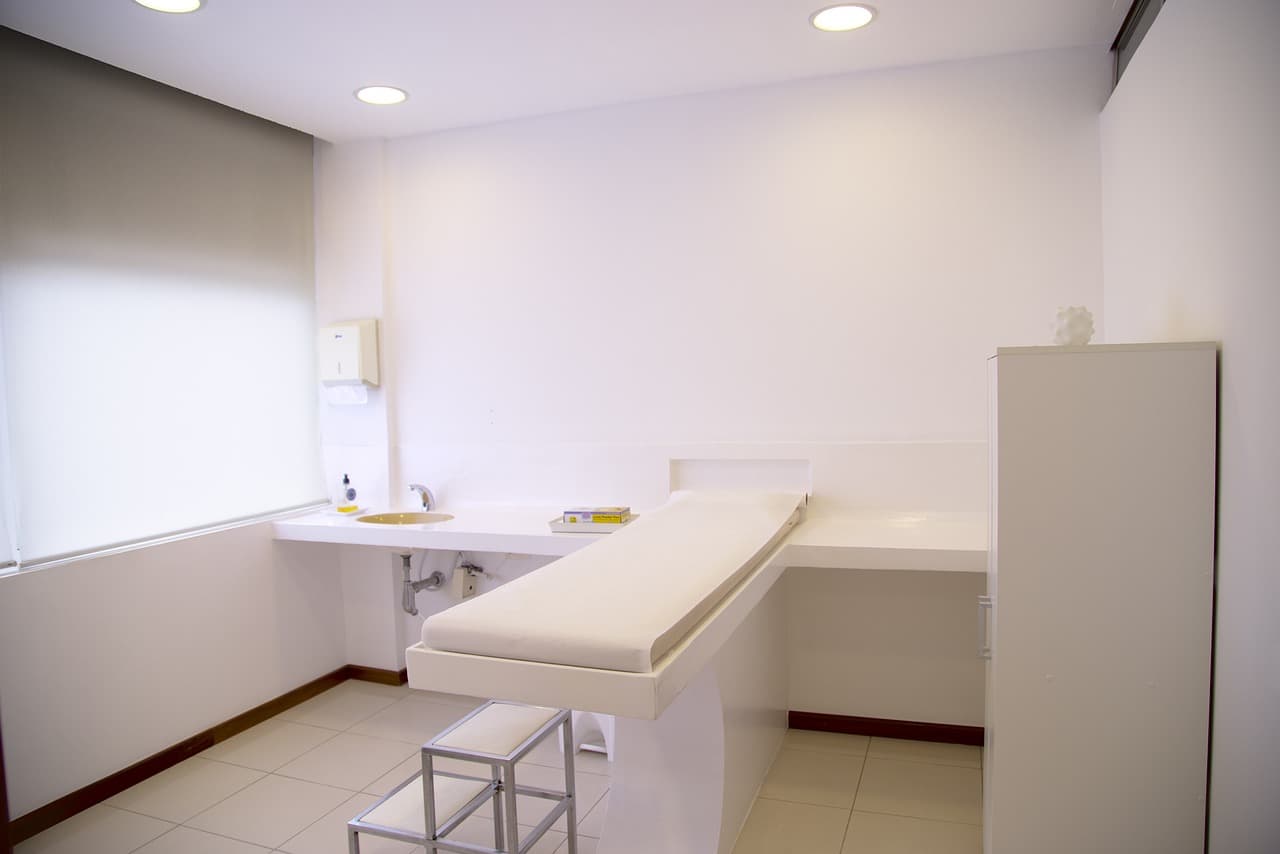 Sprzątanie poradni psychologicznej — dyskrecja i standard