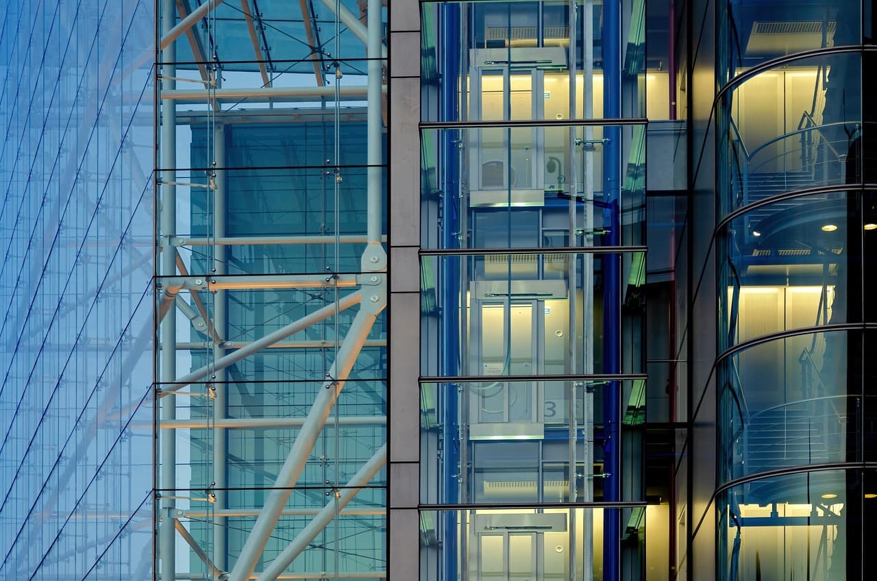 Freight Elevator Cleaning in Residential Communities — Protocols and 2026 Costs